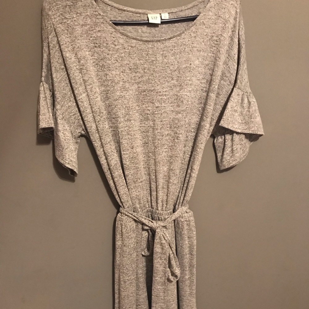 Gap grey short-sleeve dress